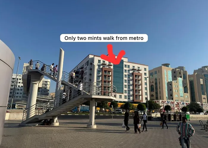Backpackers Heaven ! 18 Beds In A 2 Bedroom Apartment In Front Of Union Metro Station Diera Dubai